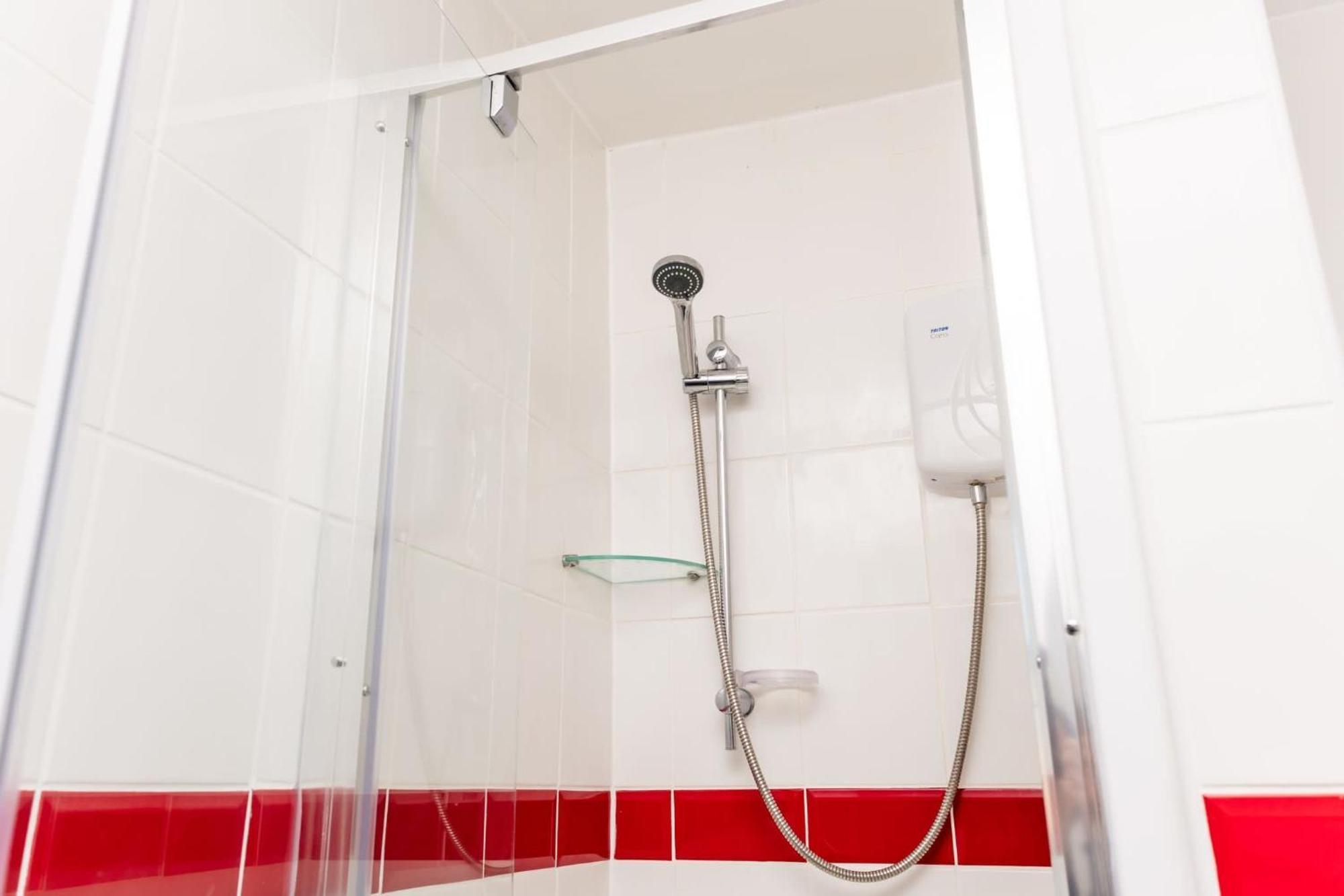 Muriel Retreat - Central Location - Free Parking, Fast Wifi, Smarttv With Netflix By Yoko Property Villa Redcar Esterno foto